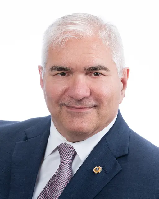 A profile picture of Dave Larson.