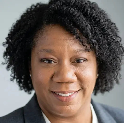 A profile picture of Bonnie Greaves.