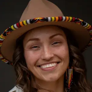 A profile picture of Maria Littlesun.