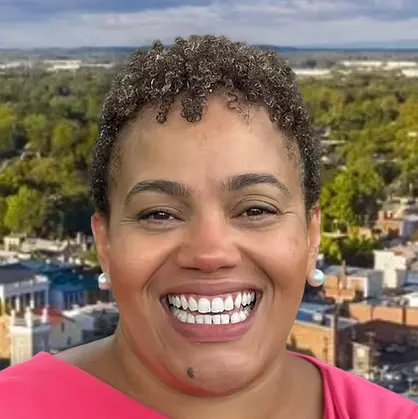 A profile picture of Tawanda Hunter Stallworth.