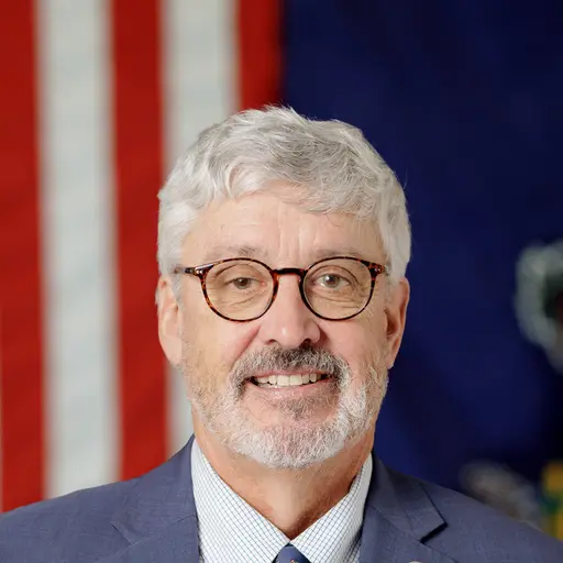 A profile picture of Tim Kearney.