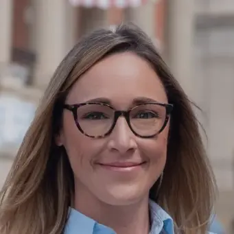 A profile picture of Cassie W. Barnes.