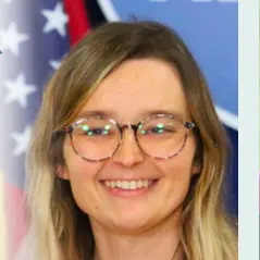 A profile picture of Emma Curtis.