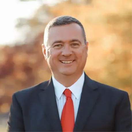 A profile picture of Jason Scott Hinson.