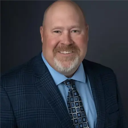 A profile picture of Lance Herndon.