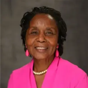 A profile picture of Loretta McNeil.