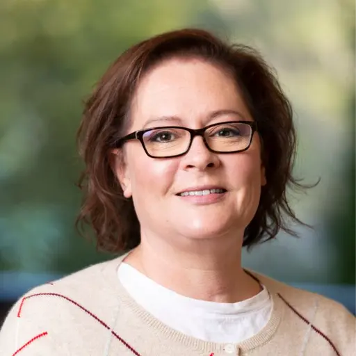 A profile picture of Holly Fehl.