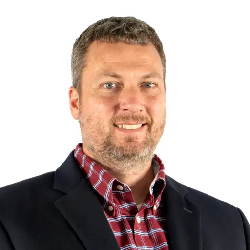A profile picture of Ryan Collins.