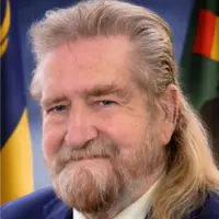 Photo of Tom Bailey