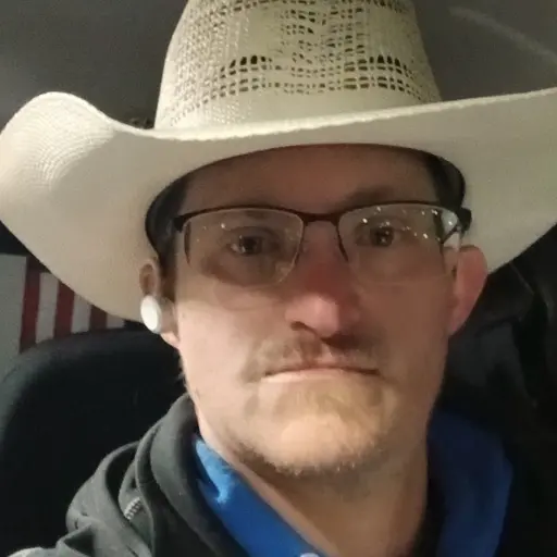 A profile picture of Daniel Holder.