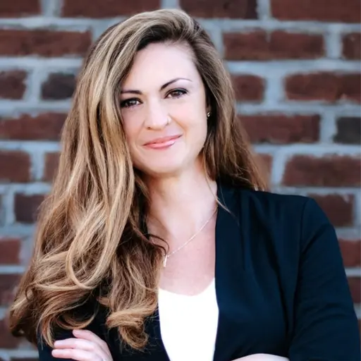 A profile picture of Meghan Almond.