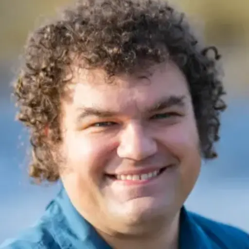 A profile picture of Andy Zahn.