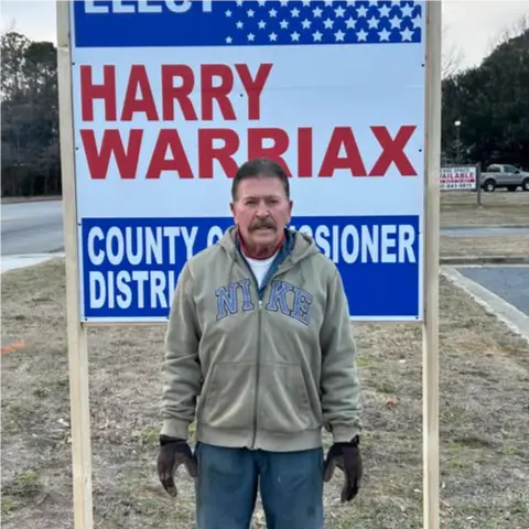 A profile picture of Harry Warriax.