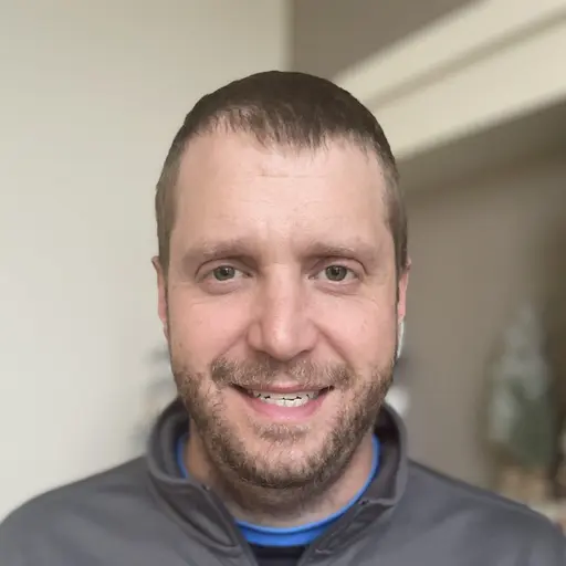 A profile picture of Christopher Farmer.