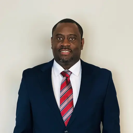 A profile picture of Sean Williams.