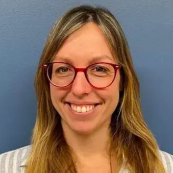 A profile picture of Leah Van Winkle.